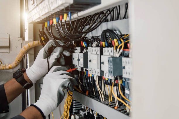 Best Licensed Electrician  in Lton, IN